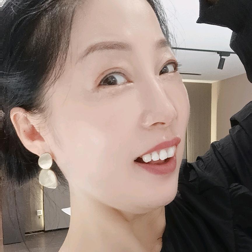 请叫我六姐