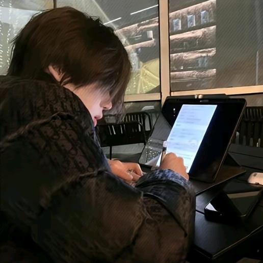 迟惹（和平精英俱乐部 点陪玩dd）