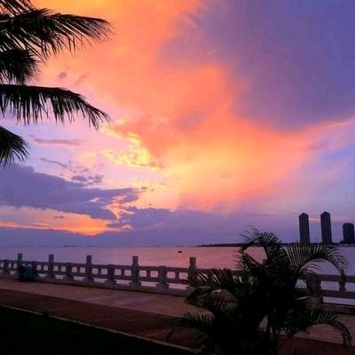 奥莱广场9Z潮聚空间361特卖