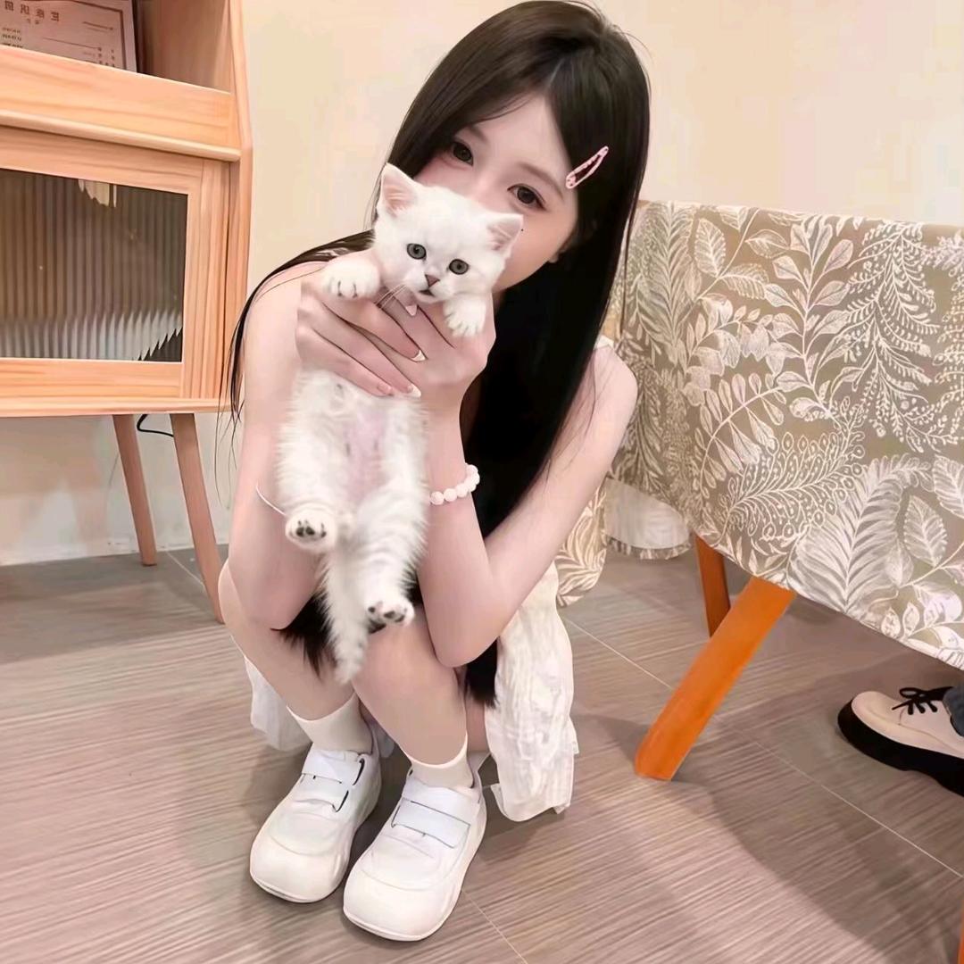 小 7^