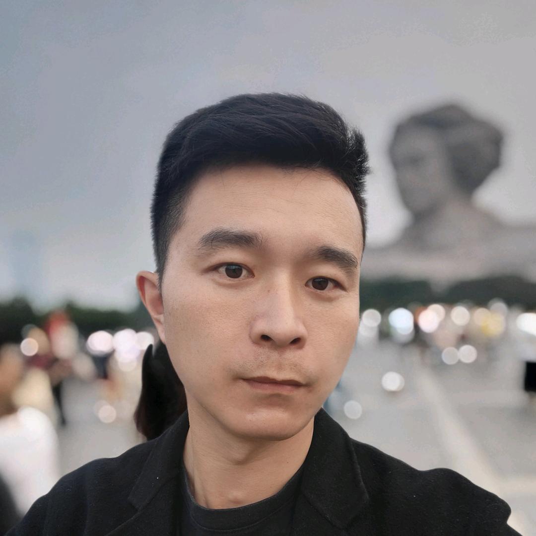 慕匠在出差