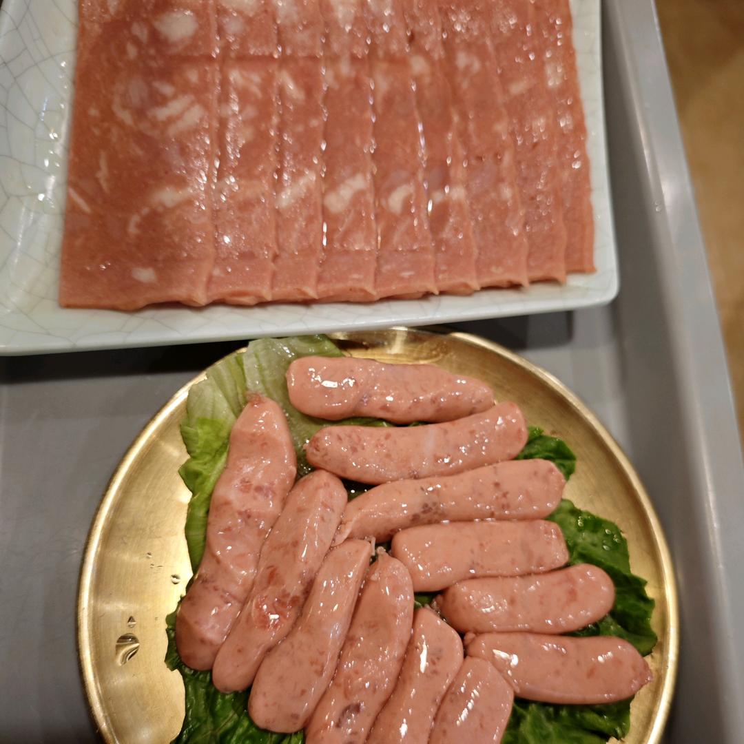 爱吃东西的泡泡