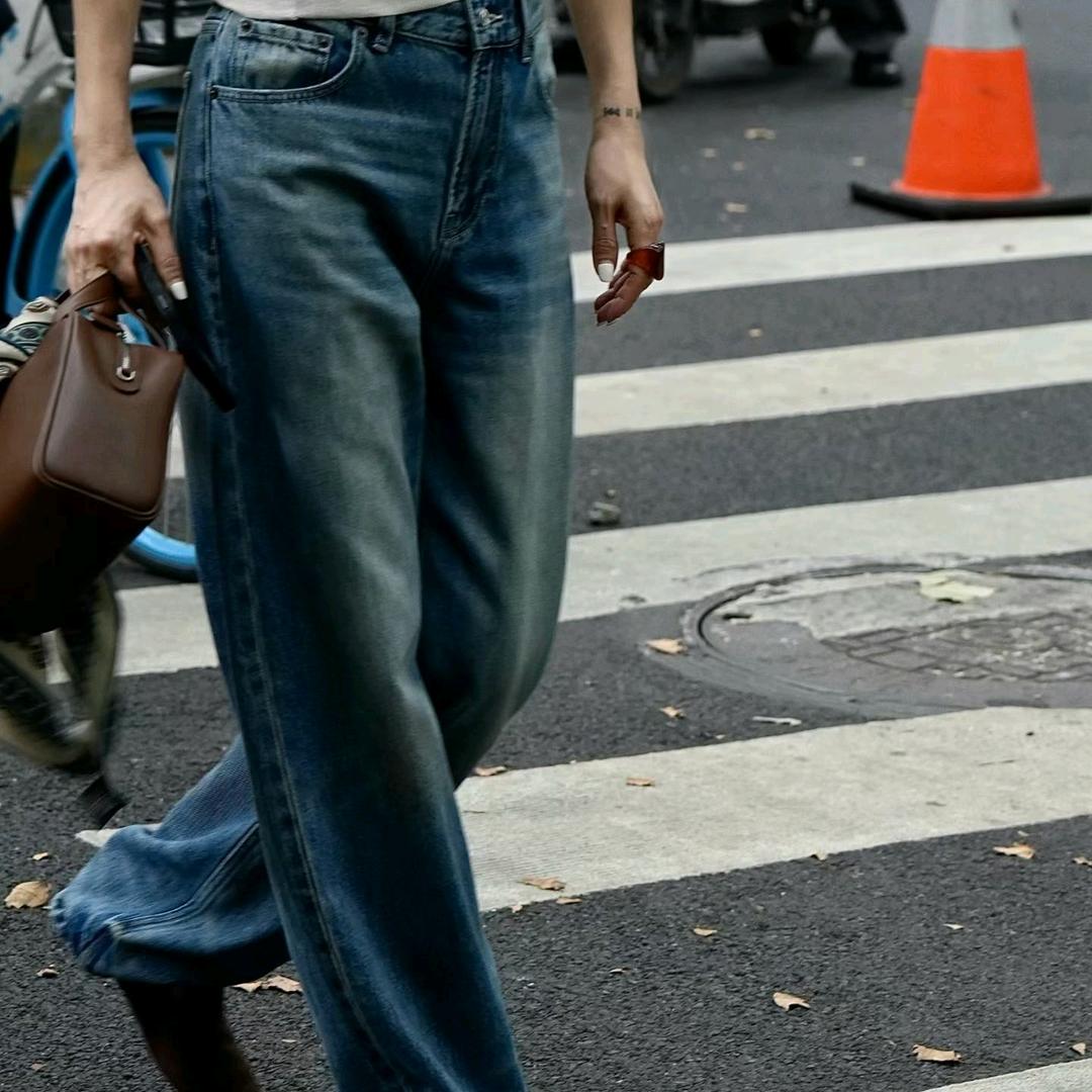 牵着蜗牛去散步