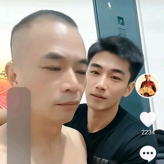 离婚的单身男人爱彩虹🌈