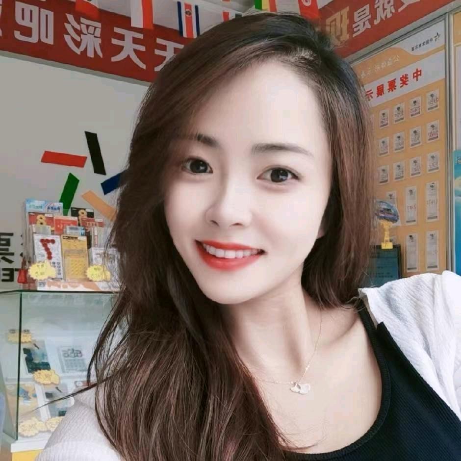 @体彩店老板娘