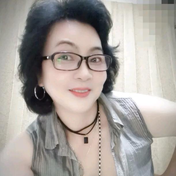 满目春严选商贸