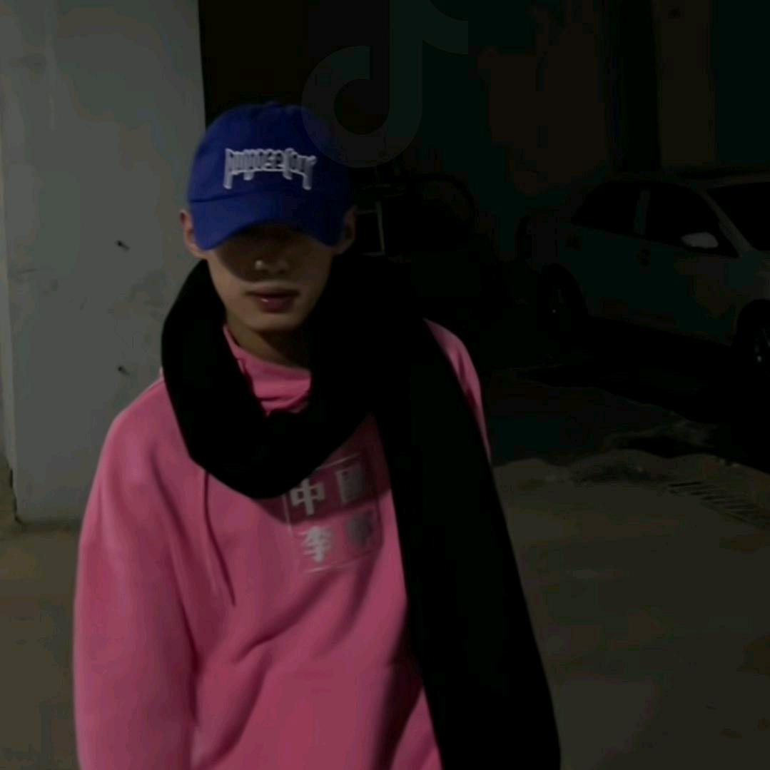 😈后藏男孩😈