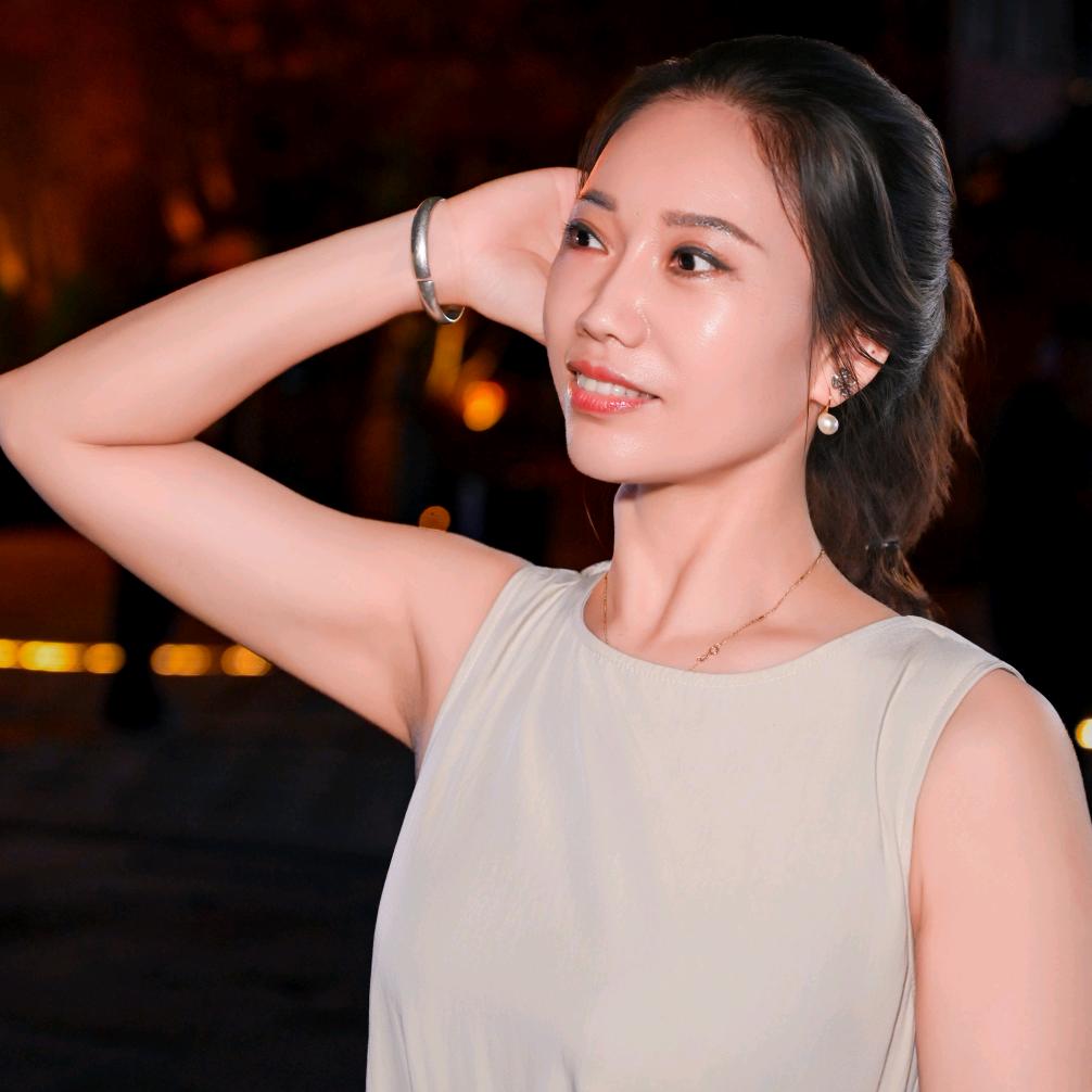 杨玲