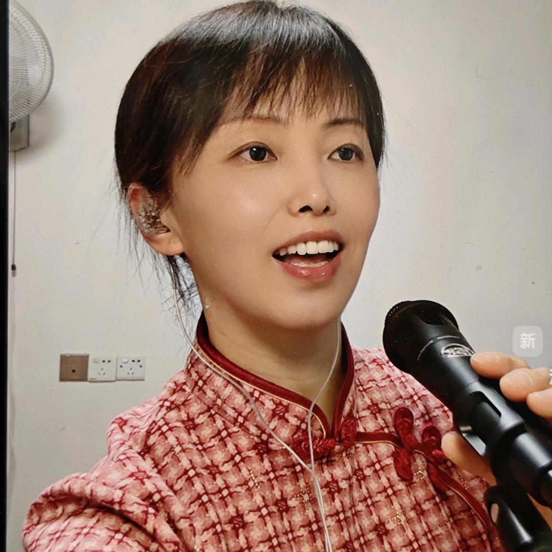 芊芊爱🎤