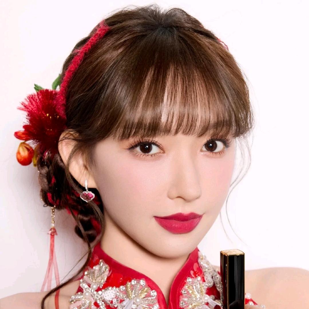 福布斯富婆头像