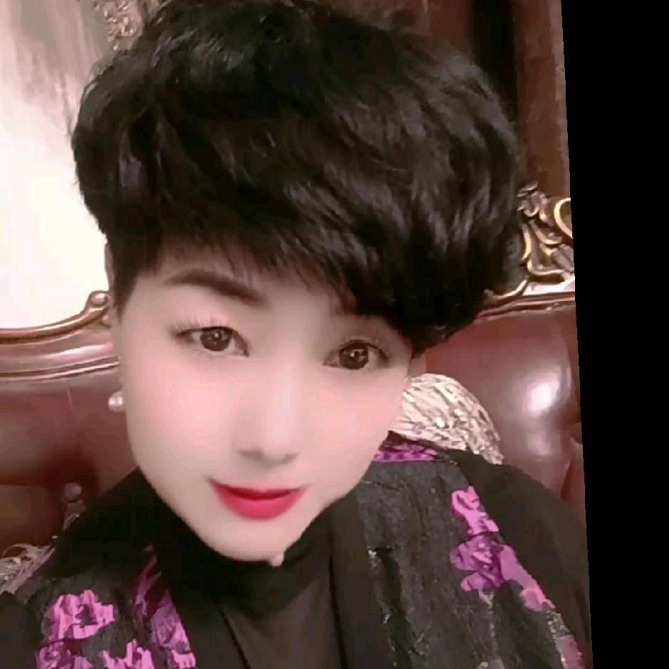泽龙奶奶二姐