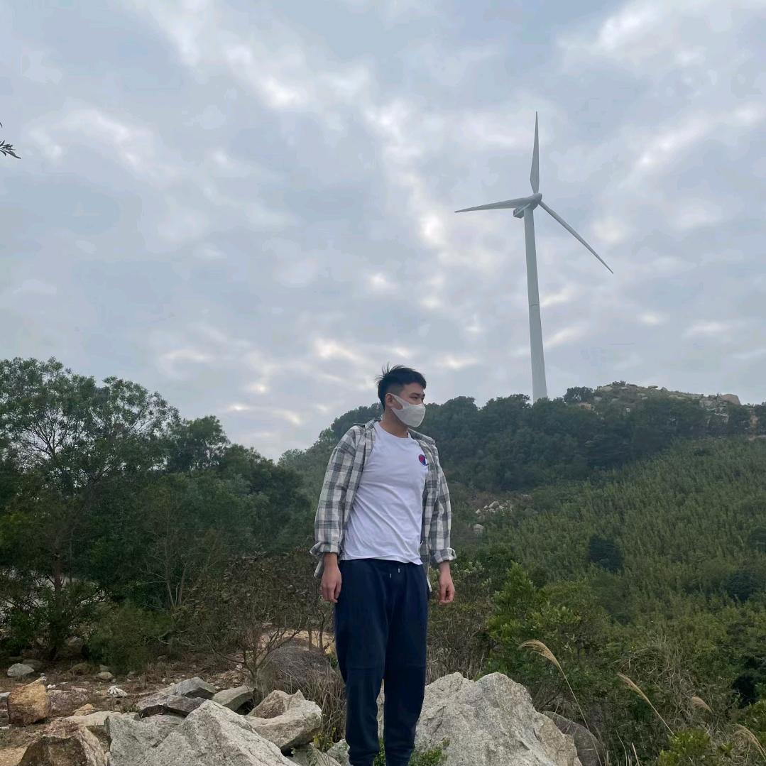 羅旭东.