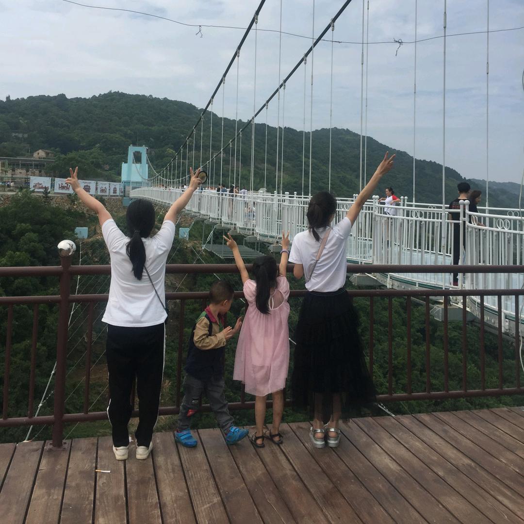 (ღ˘⌣˘ღ)小可悠