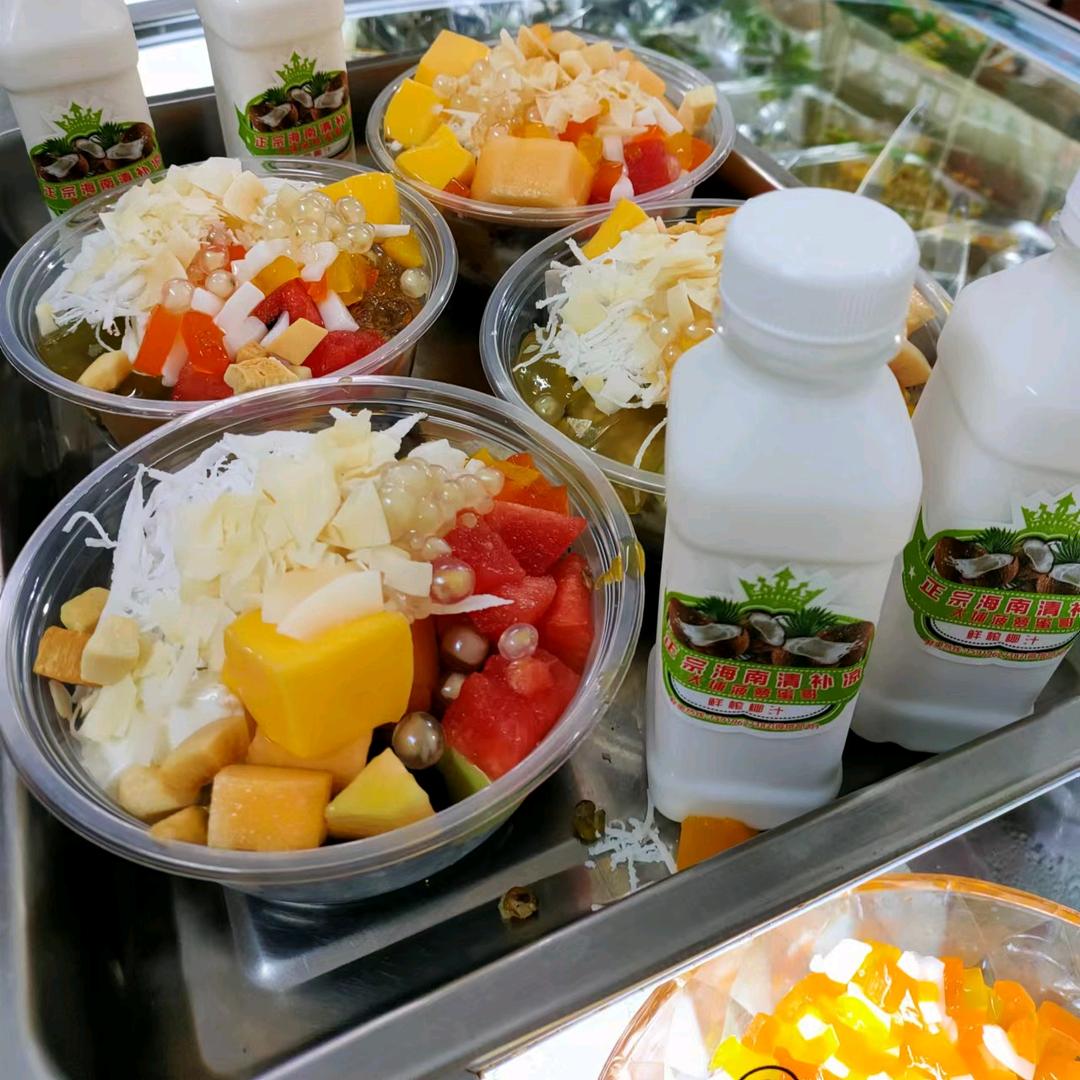 梅州大埔有家海南特产店，正宗海南椰汁清补