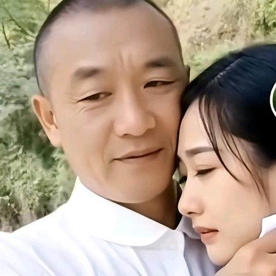 巜海月飞哥》