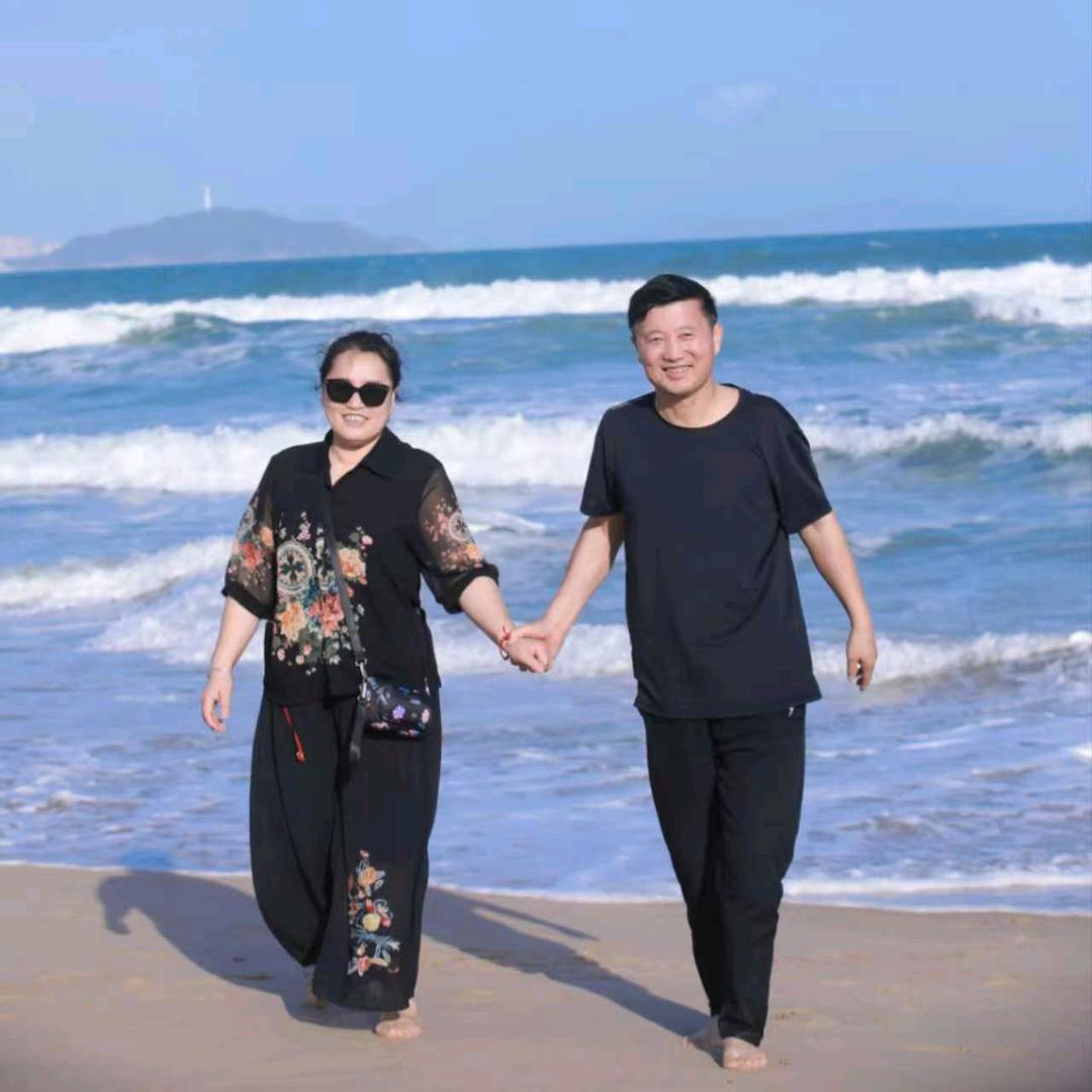 不爱江山爱美人！