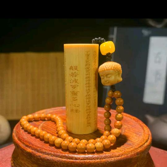 君子实心竹根雕文玩店