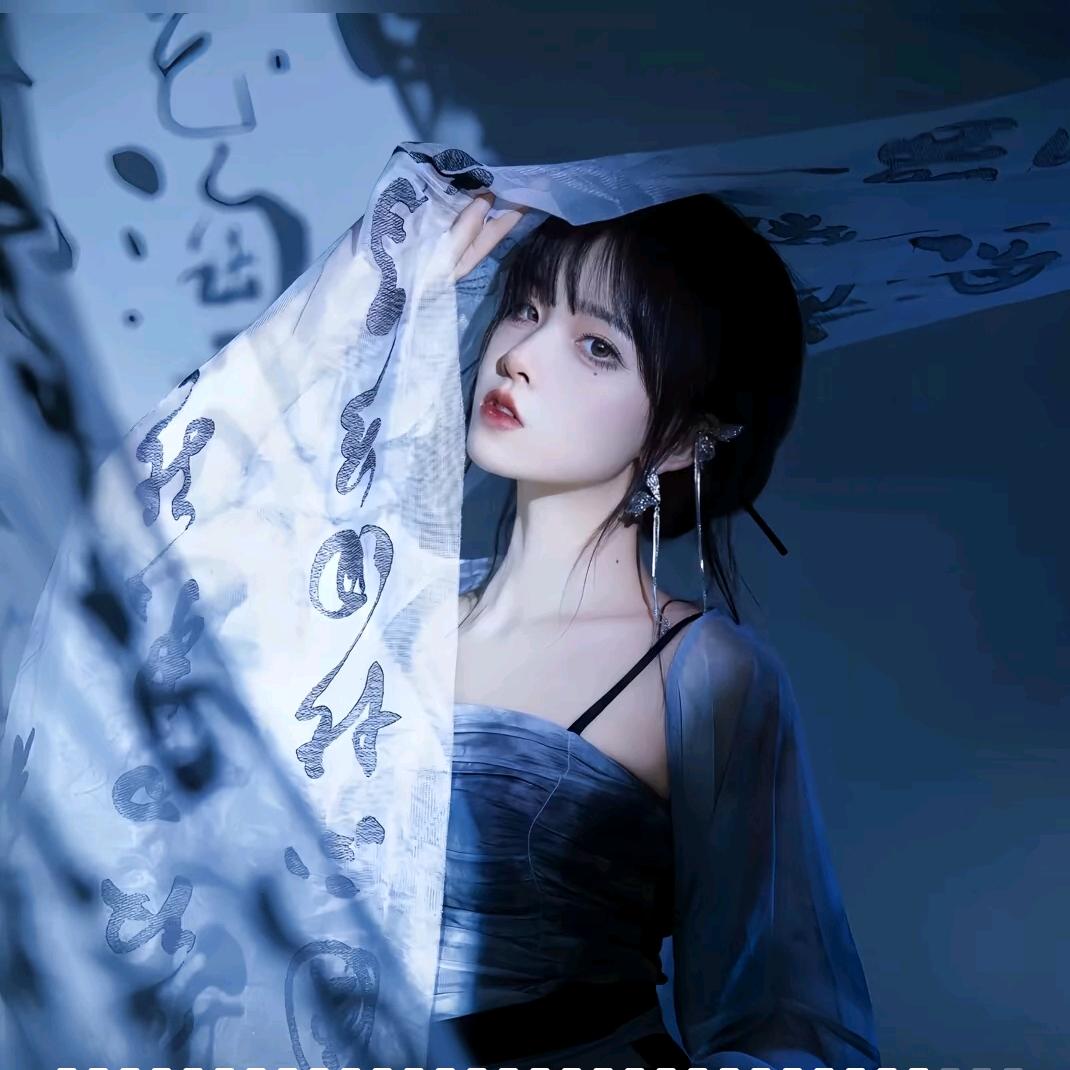 长眠于月野间