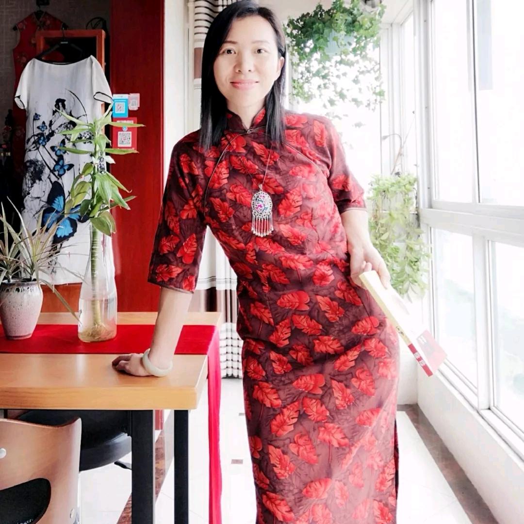 莺莺的旗袍