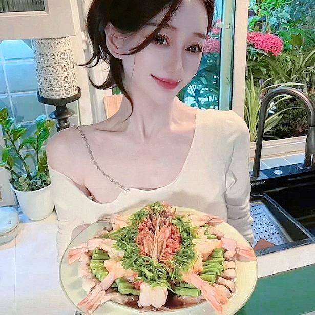 黎恋希会飞..🕊️