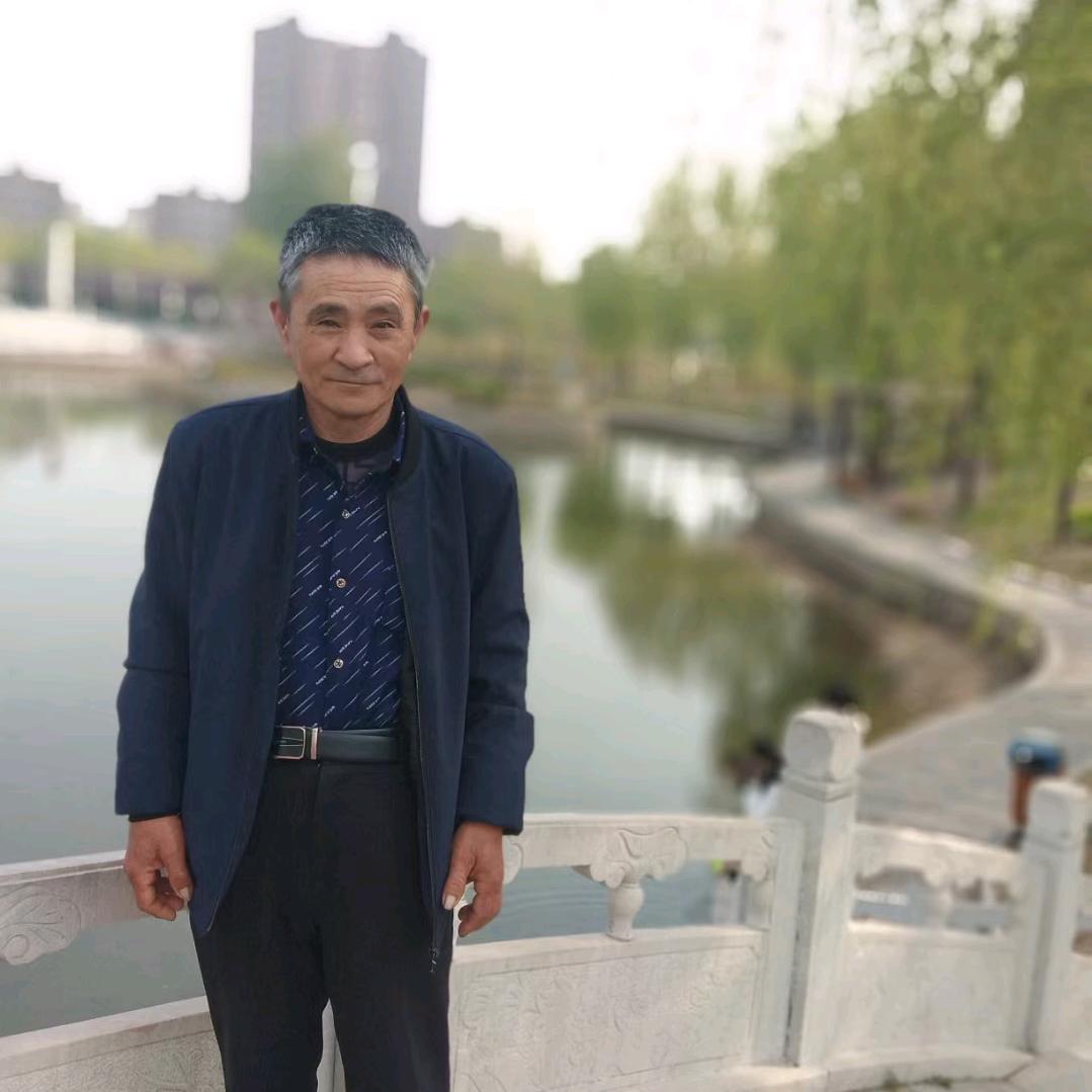 龙行天下