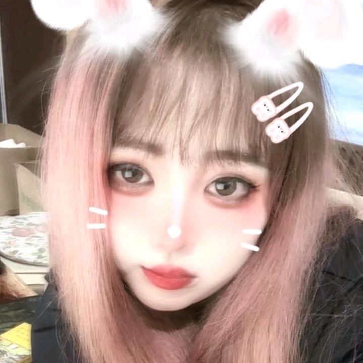 佳欣超爱笑🤘🏻