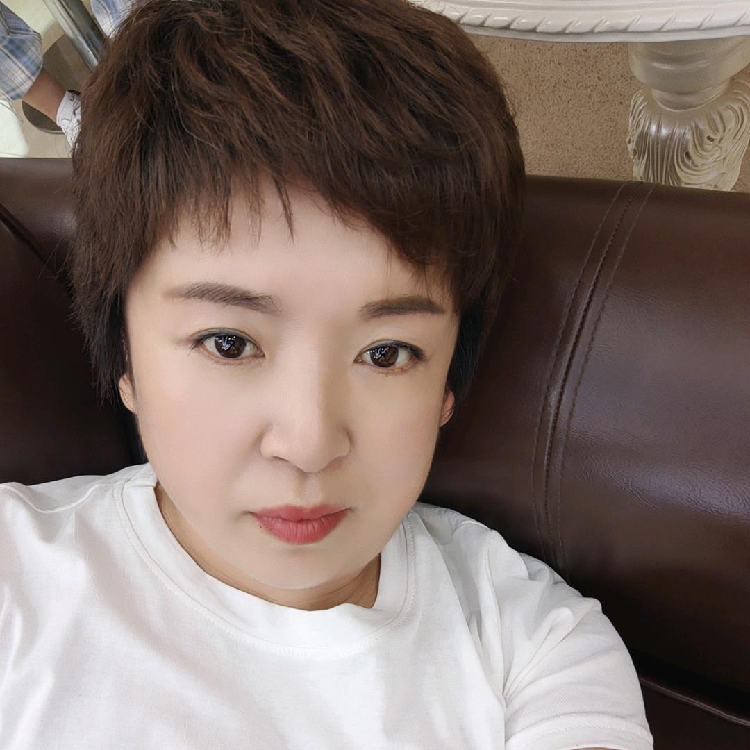 闫丽