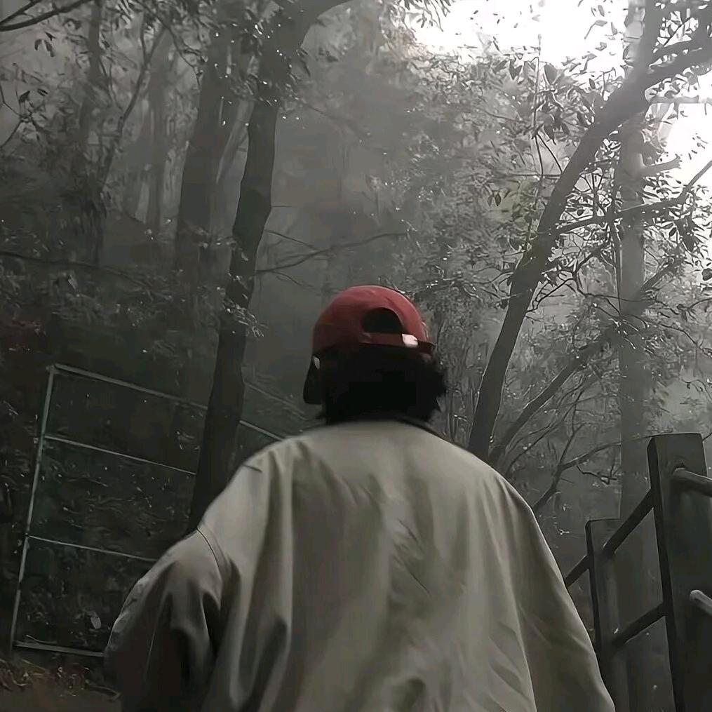 山秋千禧