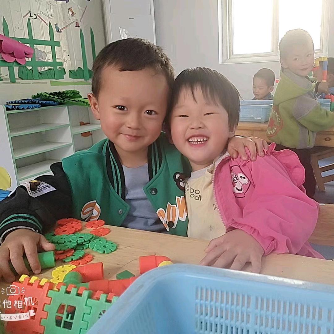 两个小宝的奶奶