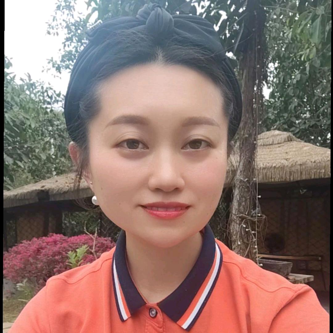 川E静静儿在厦门