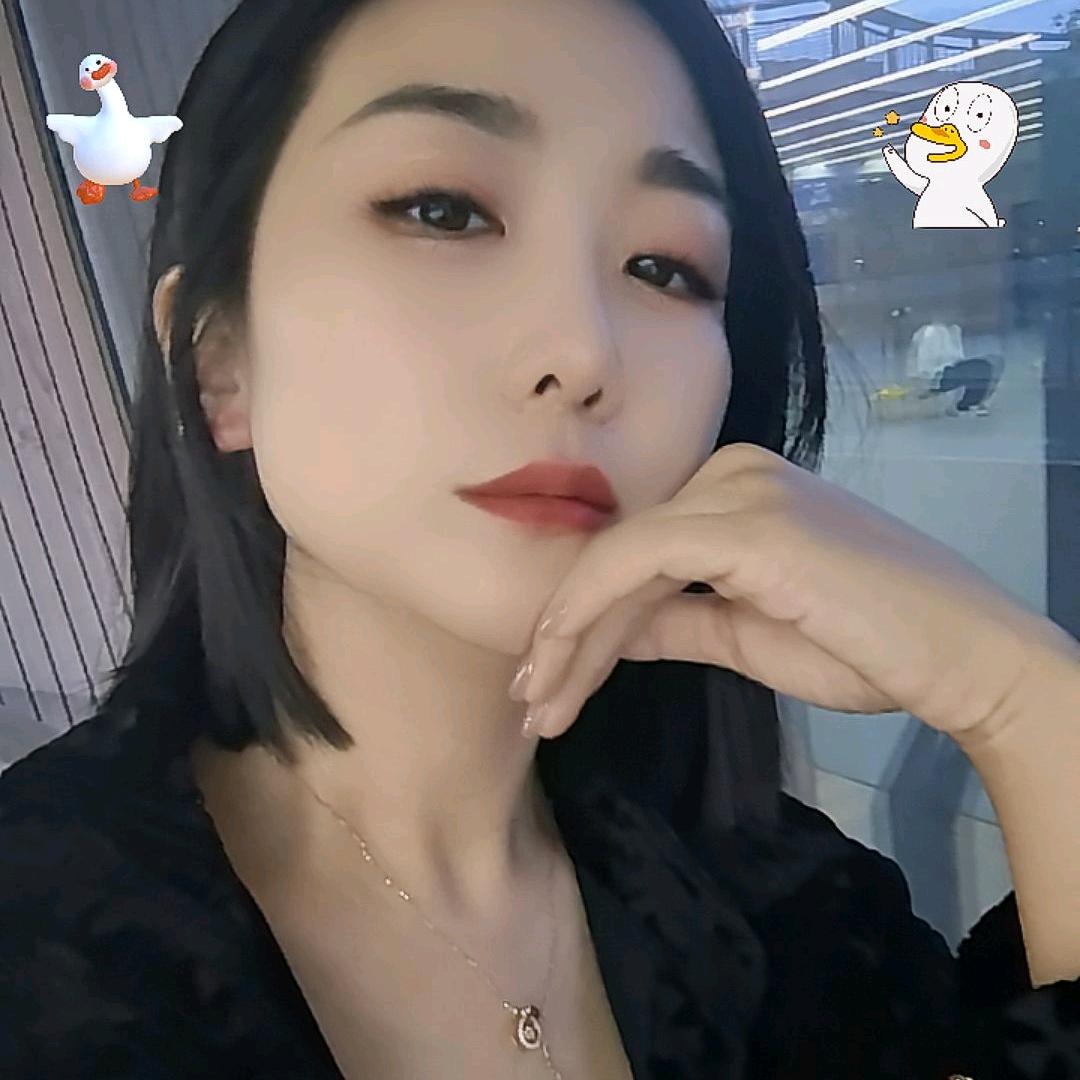 WhAt Do I Do👩‍✈️
