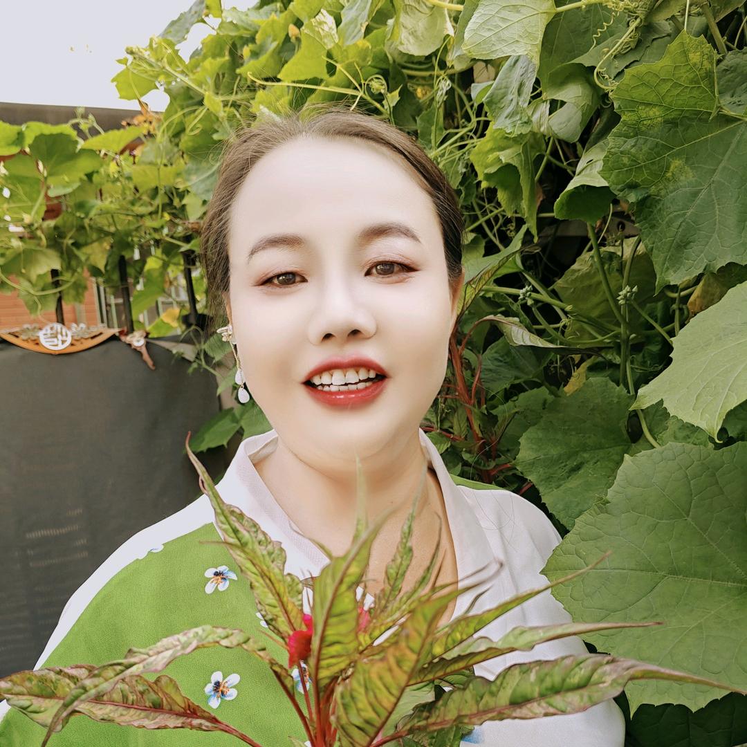 小英姐～早9点18分开播