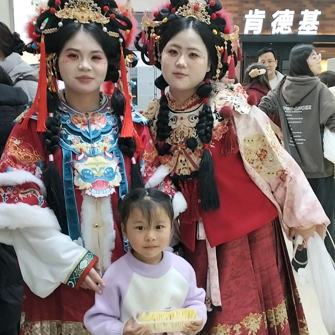 蝴蝶满天飞