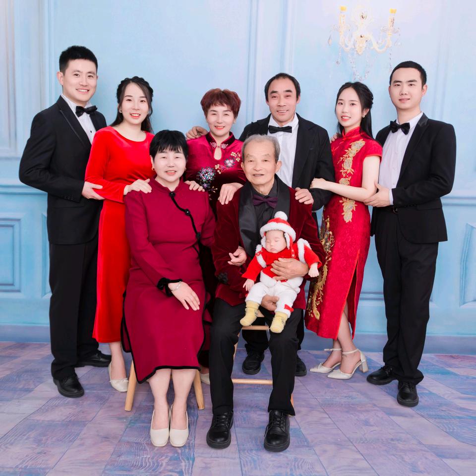 我是幸福的一家人