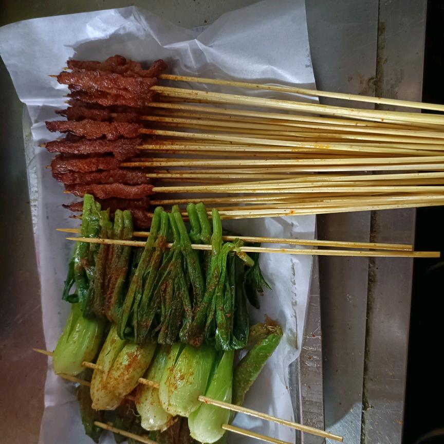 炒饭姐，烧烤哥，（收学徒）