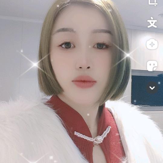 卤菜大姐。