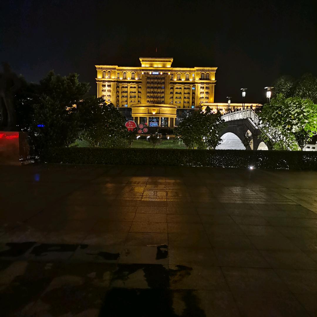 重百电器北碚一店岁月静好