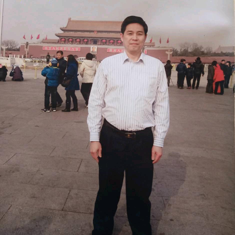 李旭龙