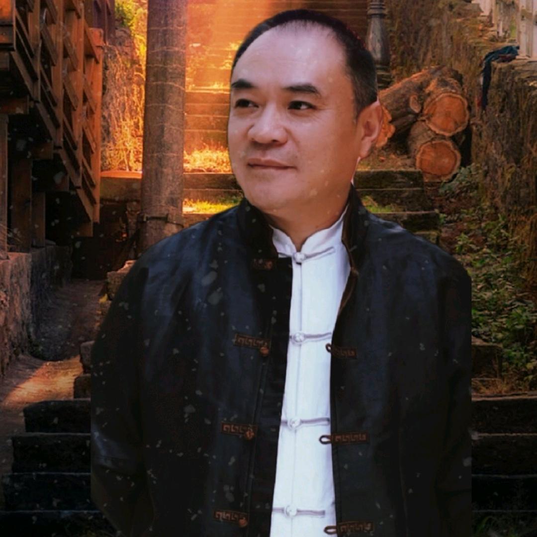 堂   主