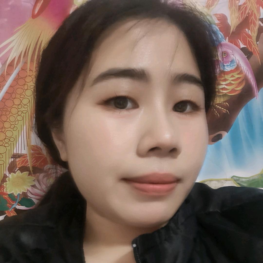 莫莫