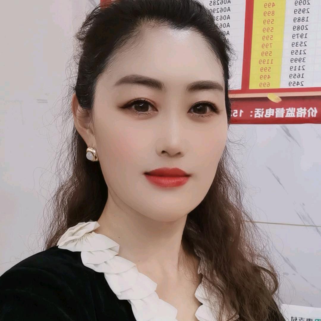 后坝港汇服饰
