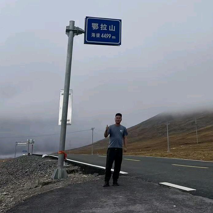 收旧刀头  冷再生驾驶员张波