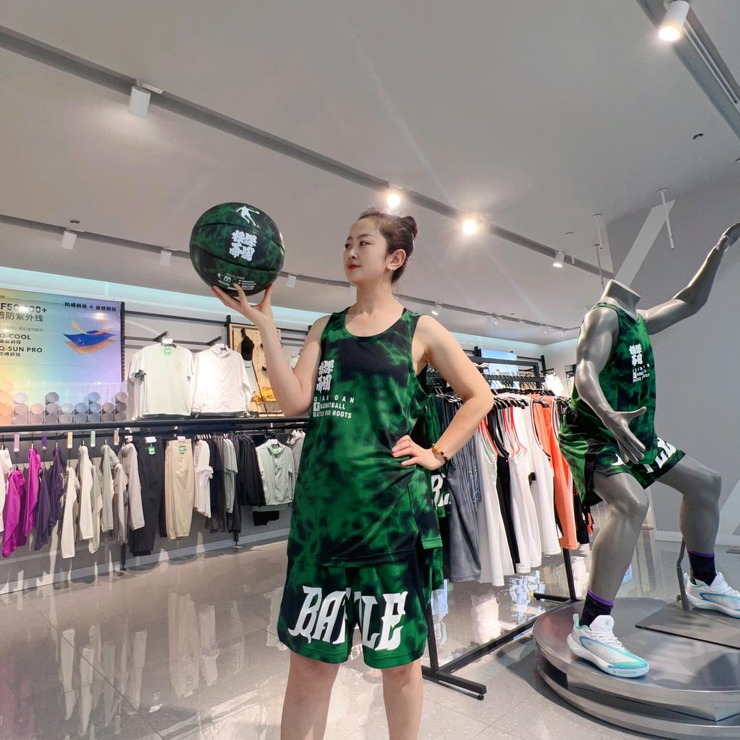 惟爱(⑉°з°)-♡