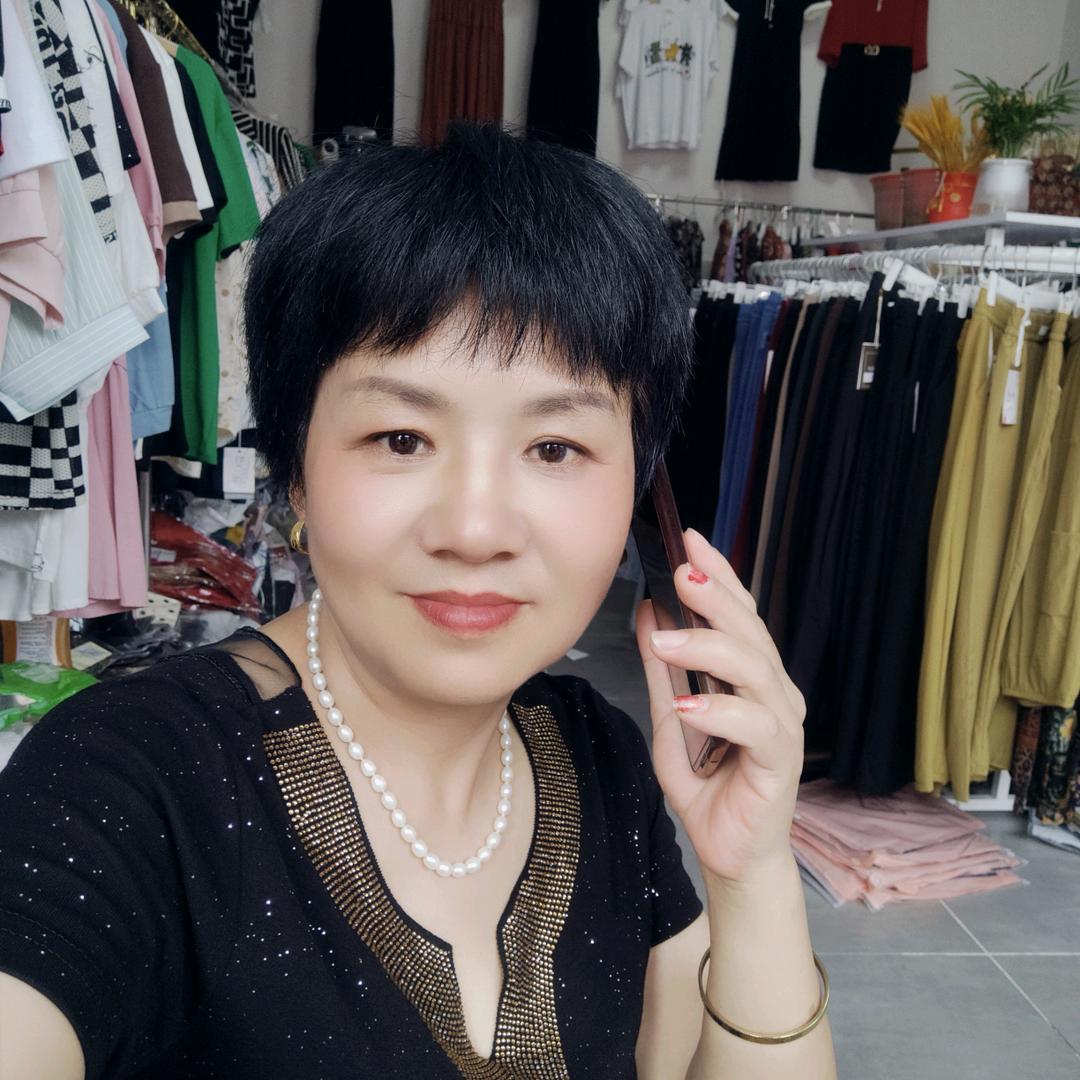 群姐丽佳服饰老西商服装区30号