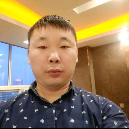 马儿吃草