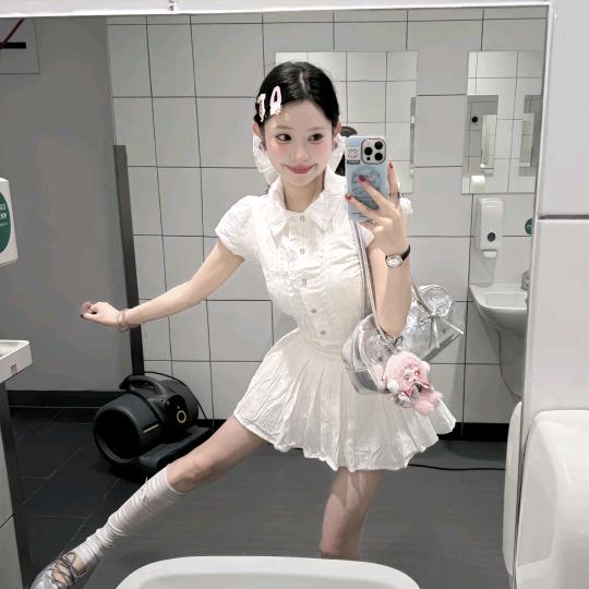 一只糖心蛋。