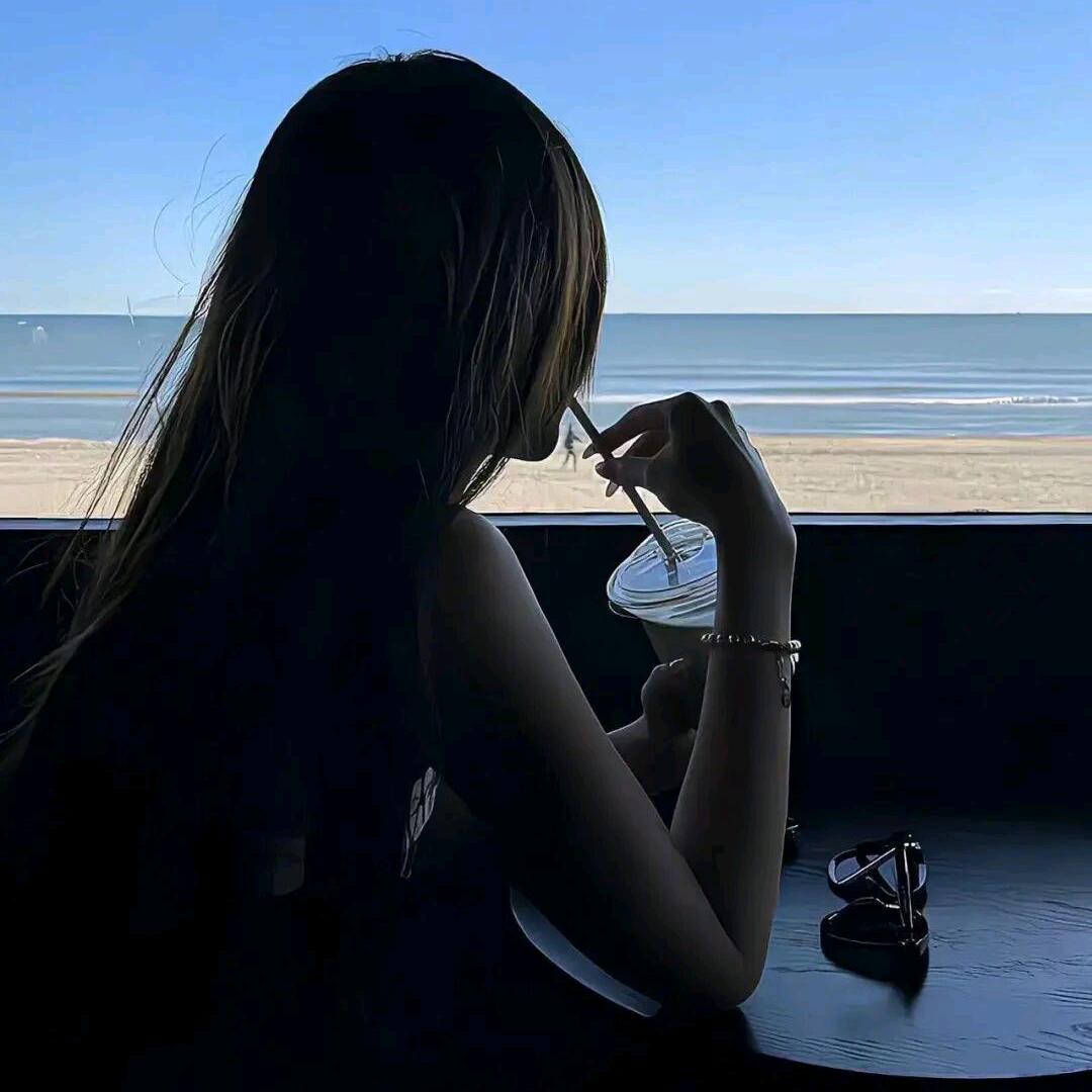 ෆ半岛茶 ✿⃘ ᩚ