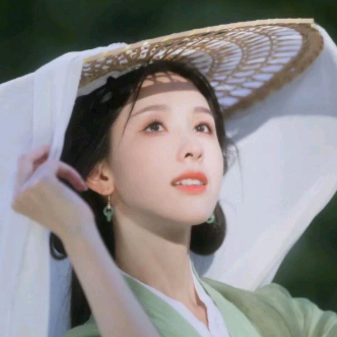 特别萌啊陈都灵