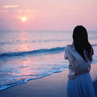 不忘初心；砥砺前行