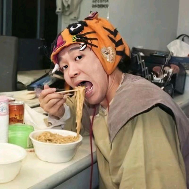 速食之神白某人